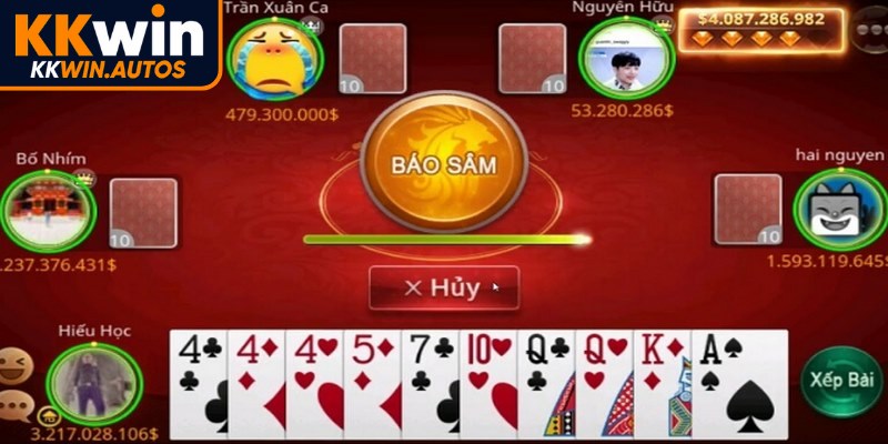 Sâm Lốc tương đồng với Tiến Lên nhưng chỉ xét giá trị để so sánh